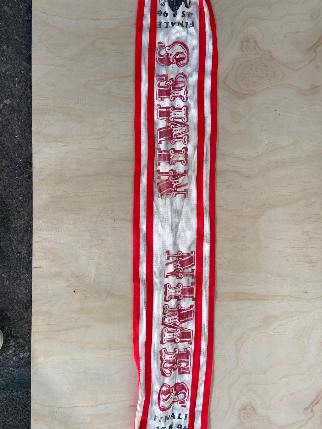 Sports Scarf - Nimes Finale 1996 in Paris