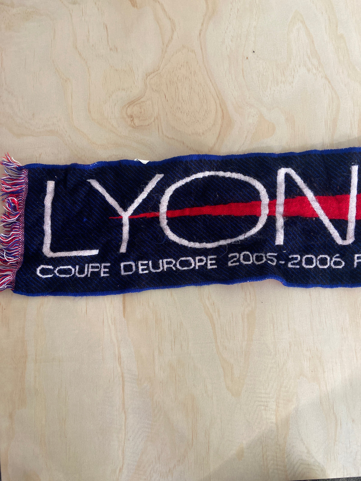 Sports Scarf - Olympique Lyonnais Coupe DEurope 2005-2006 Premier Tour
