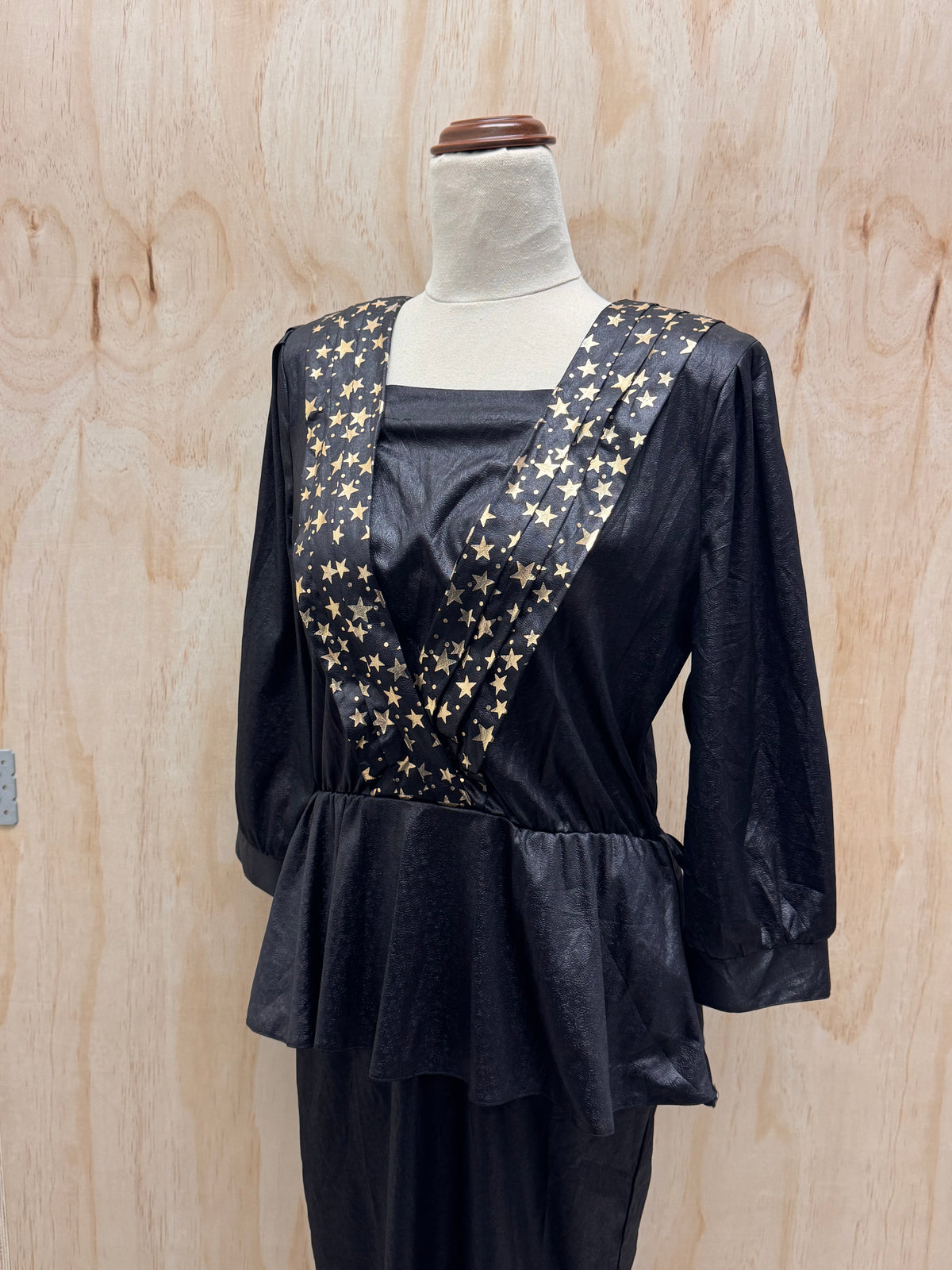 80s black star v- neck dress