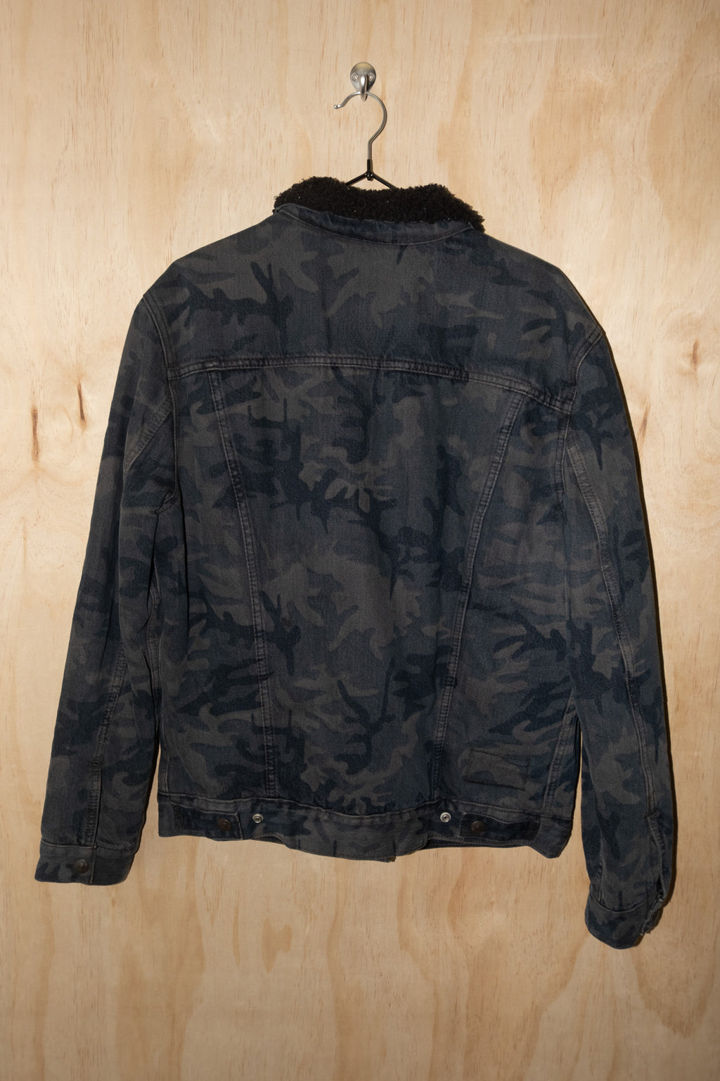 Sherpa Jacket - Levi's - Medium