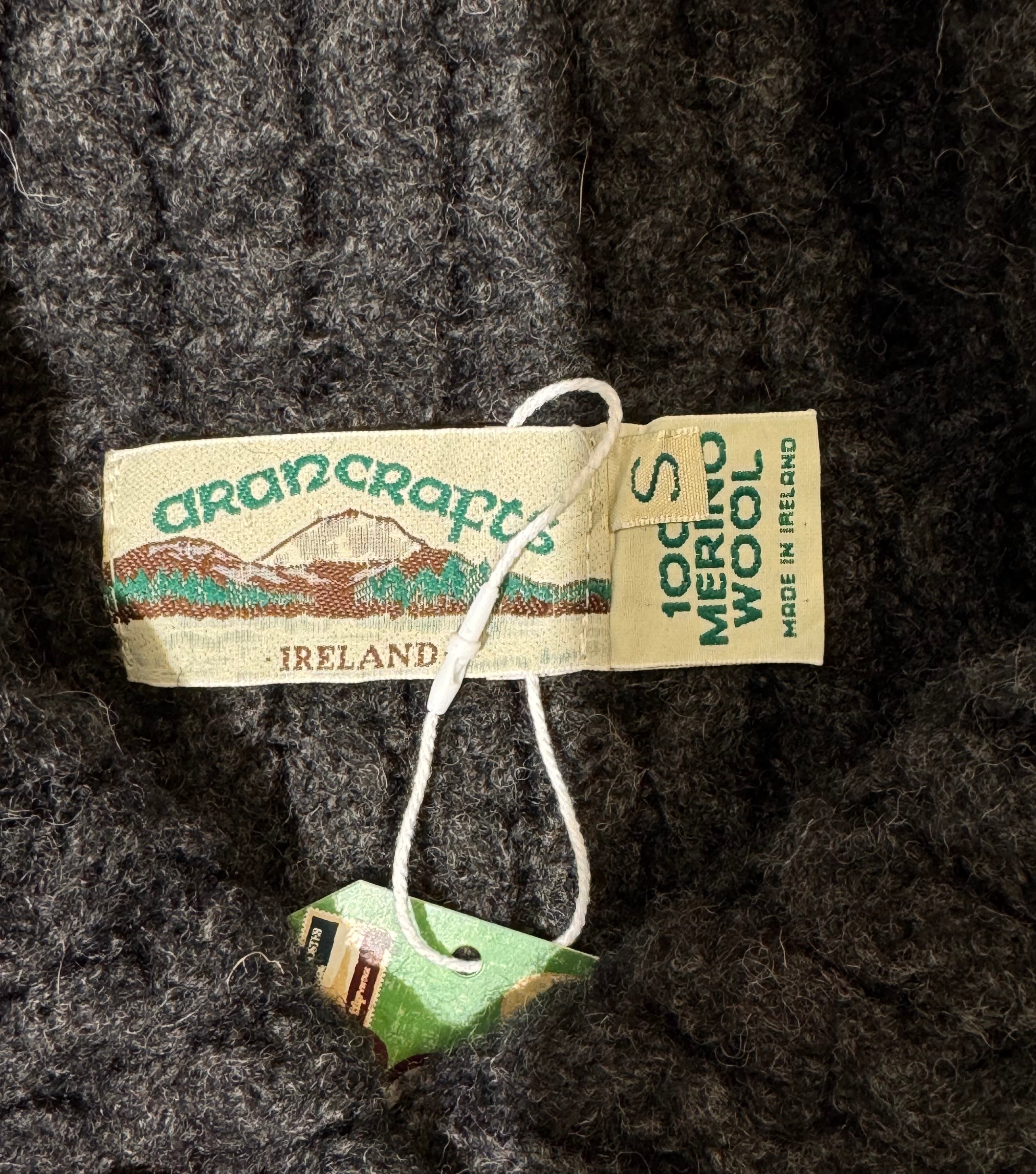 Arancrafts knit - small